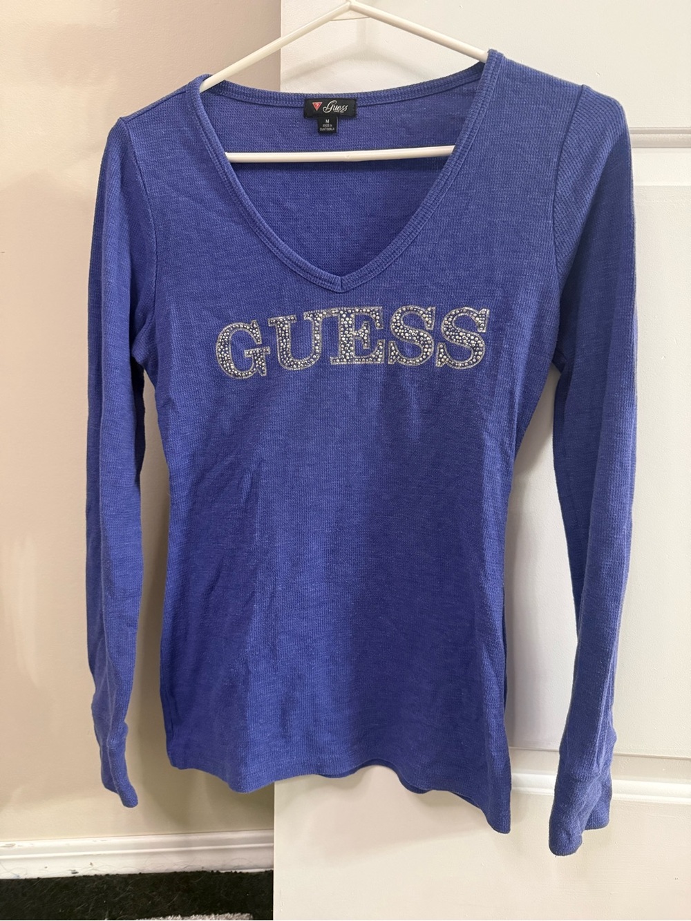 GUESS Long Sleeve V-Neck Top